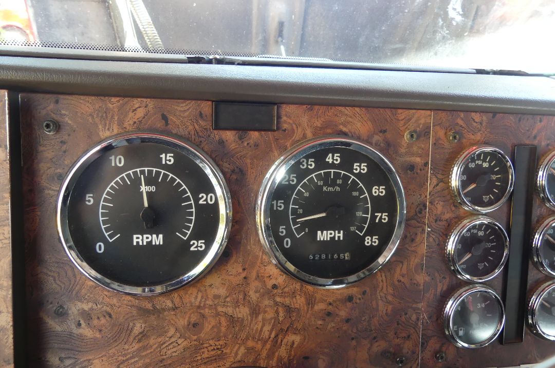 2000 INTERNATIONAL 9400i - Image 11